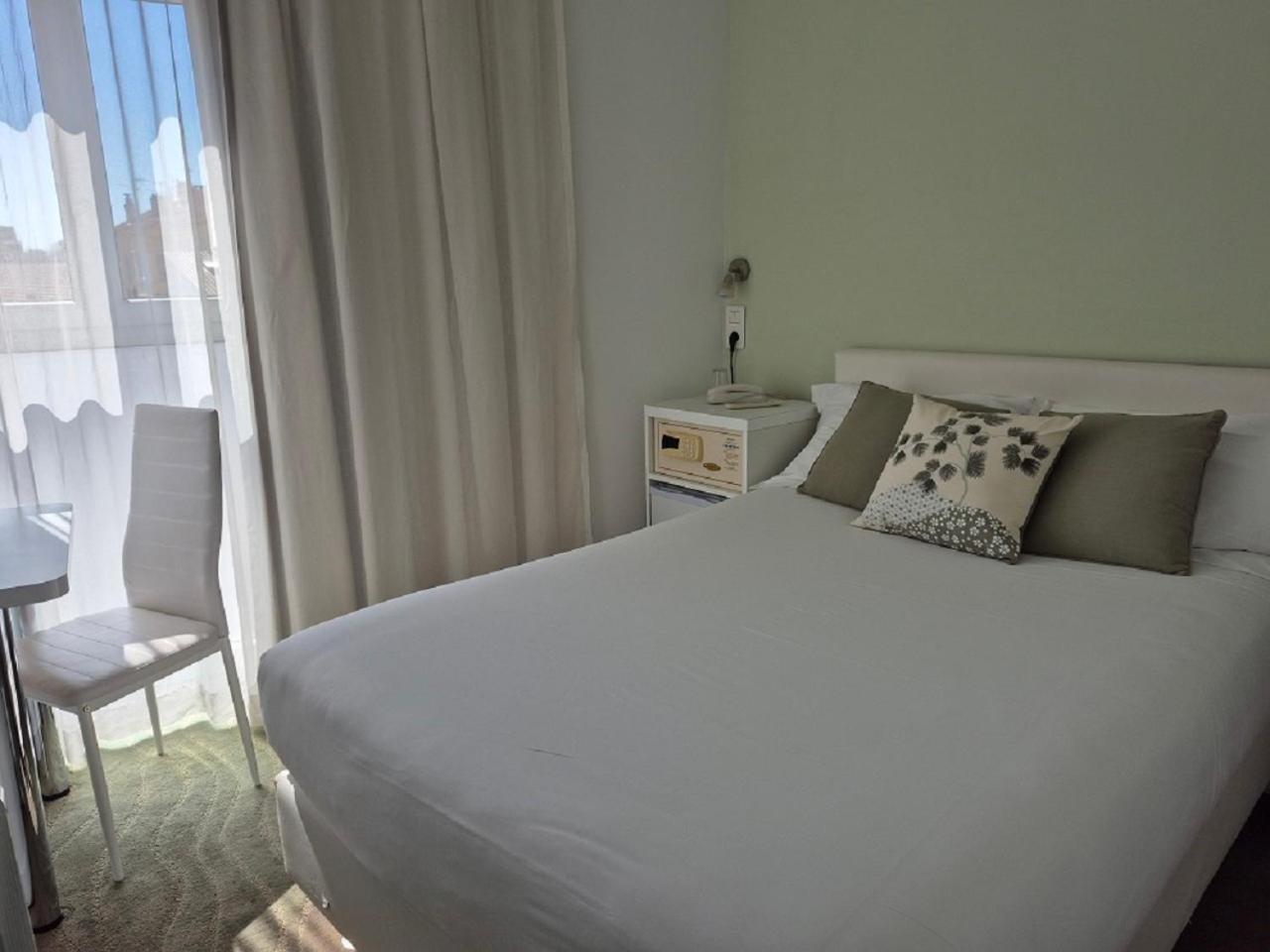 Hotel Ligure Канни Екстер'єр фото